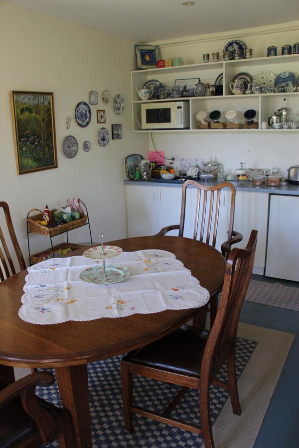 Whispering Pines Bed And Breakfast Collie Exterior foto